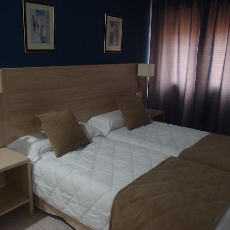 Hotel Catalán Puerto Real Esterno foto