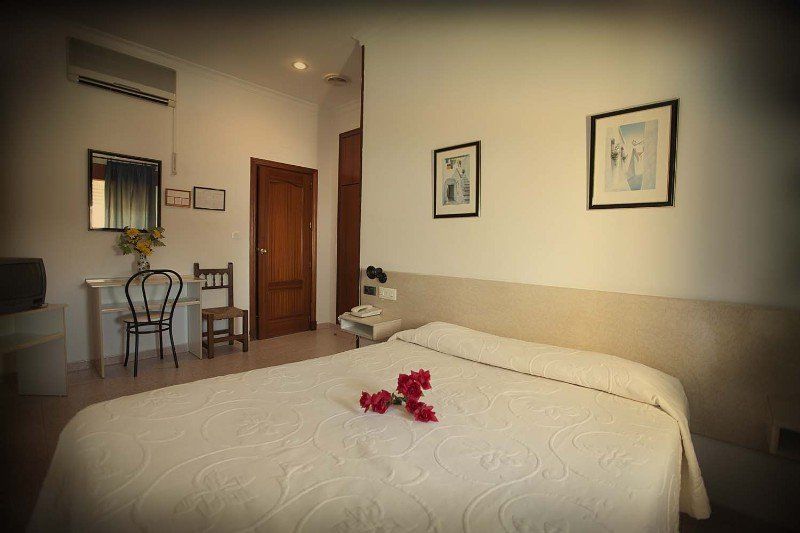 Hotel Catalán Puerto Real Esterno foto