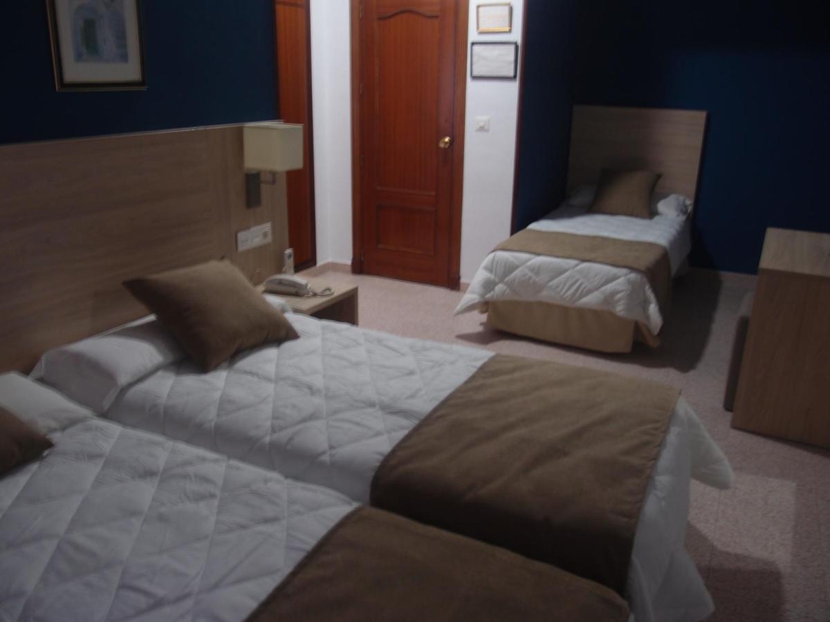 Hotel Catalán Puerto Real Esterno foto