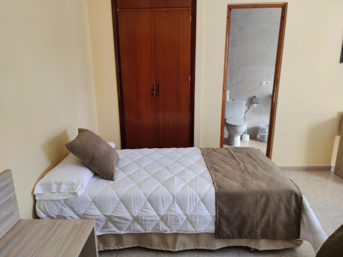 Hotel Catalán Puerto Real Esterno foto